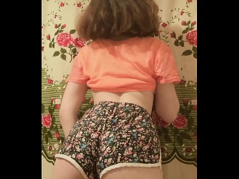 ❤️ Szexi fiatal csaj vetkőzteti le a rövidnadrágját a kamera előtt. Porno fb at hu.fuckmymac.ru ☑