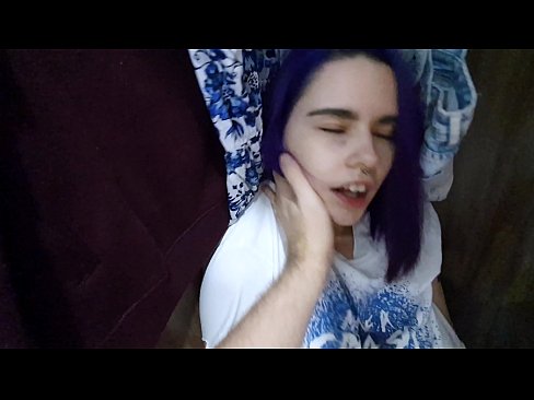 ❤️ Megtaláltam a nővéremet a szekrényben, és segítettem neki elélvezni. Porno fb at hu.fuckmymac.ru ☑